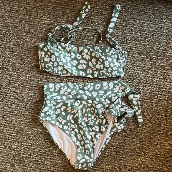 New Leopard Bandeau Bikini - Picture 3 of 5